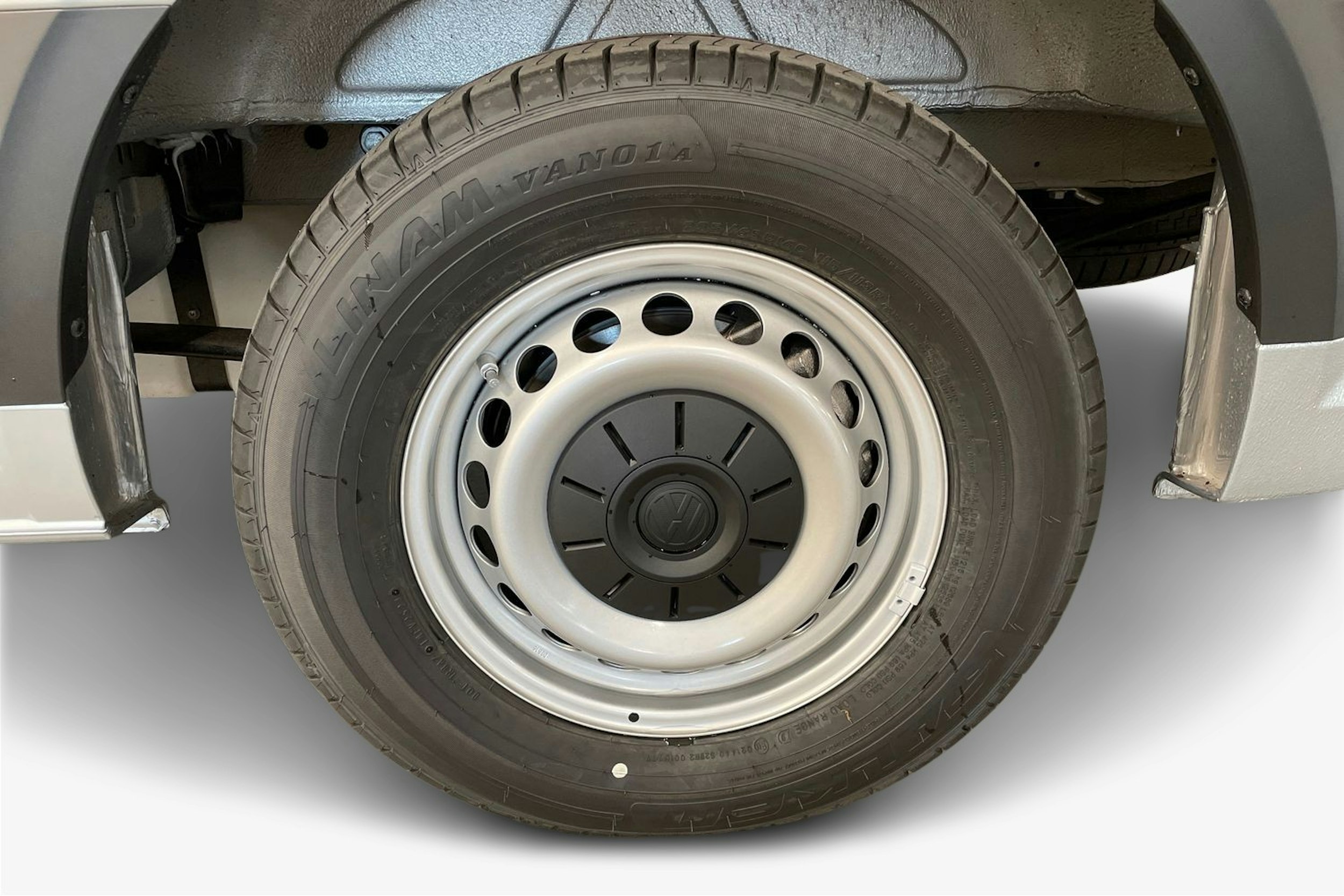 hopea Volkswagen Grand California 2025 kuva 9.