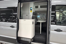harmaa Volkswagen Grand California 2025 kuva 5.