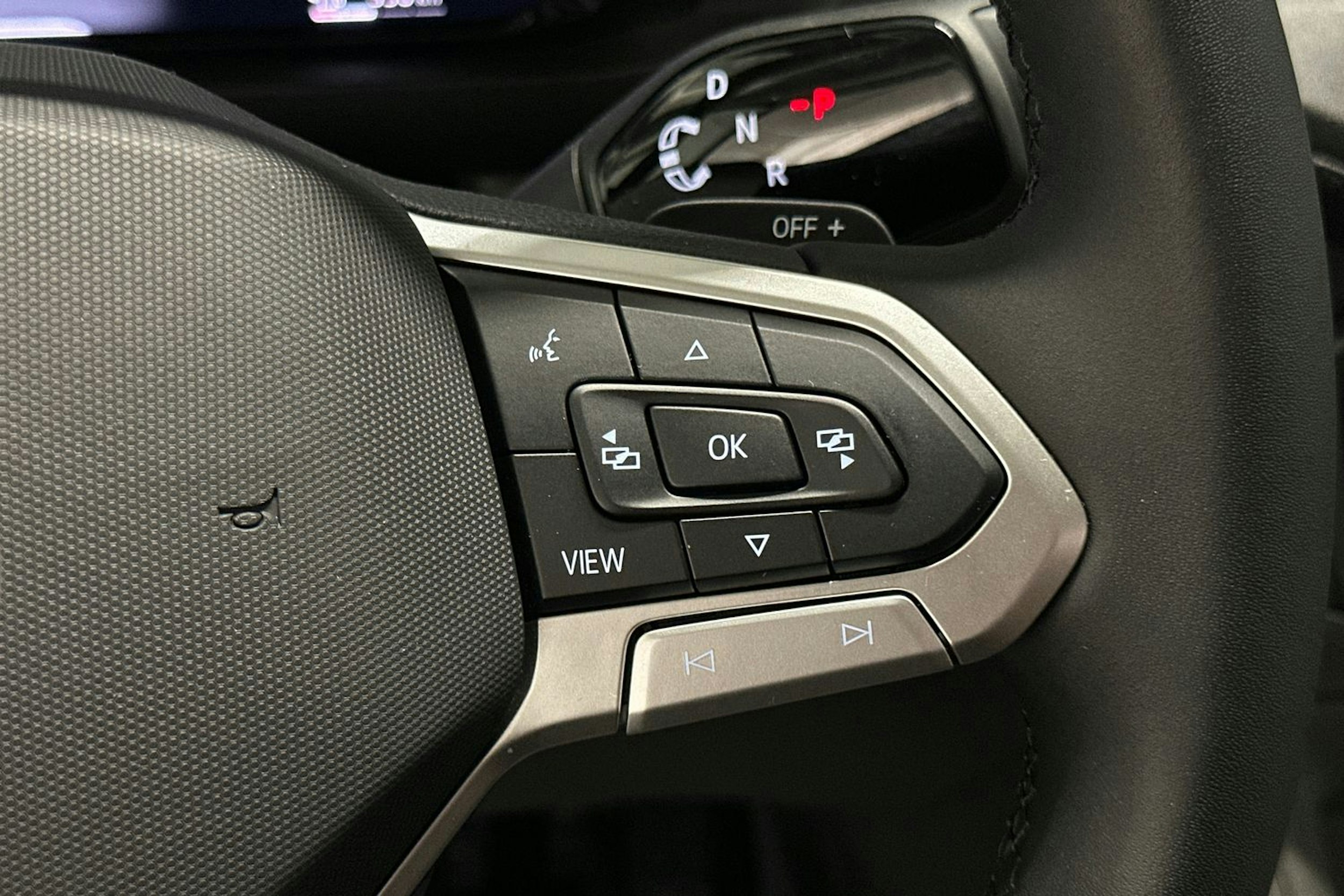 harmaa Volkswagen Grand California 2025 kuva 11.