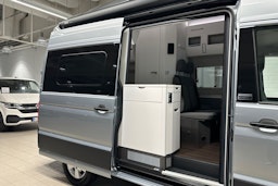 harmaa Volkswagen Grand California 2025 kuva 16.