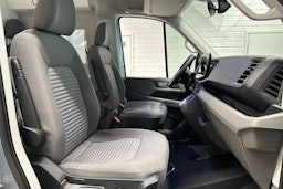 harmaa Volkswagen Grand California 2025 kuva 27.