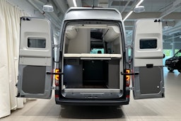harmaa Volkswagen Grand California 2025 kuva 28.