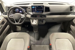 met. harmaa Volkswagen Grand California 2025 kuva 9.