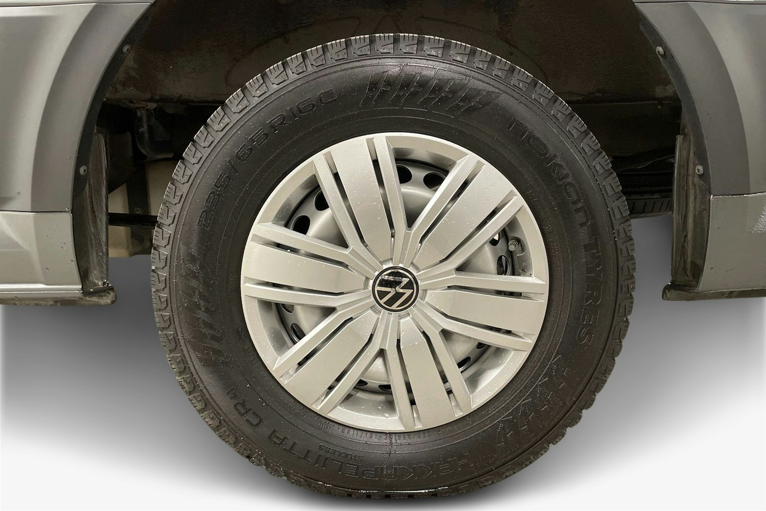 met. harmaa Volkswagen Grand California 2025 kuva 12.