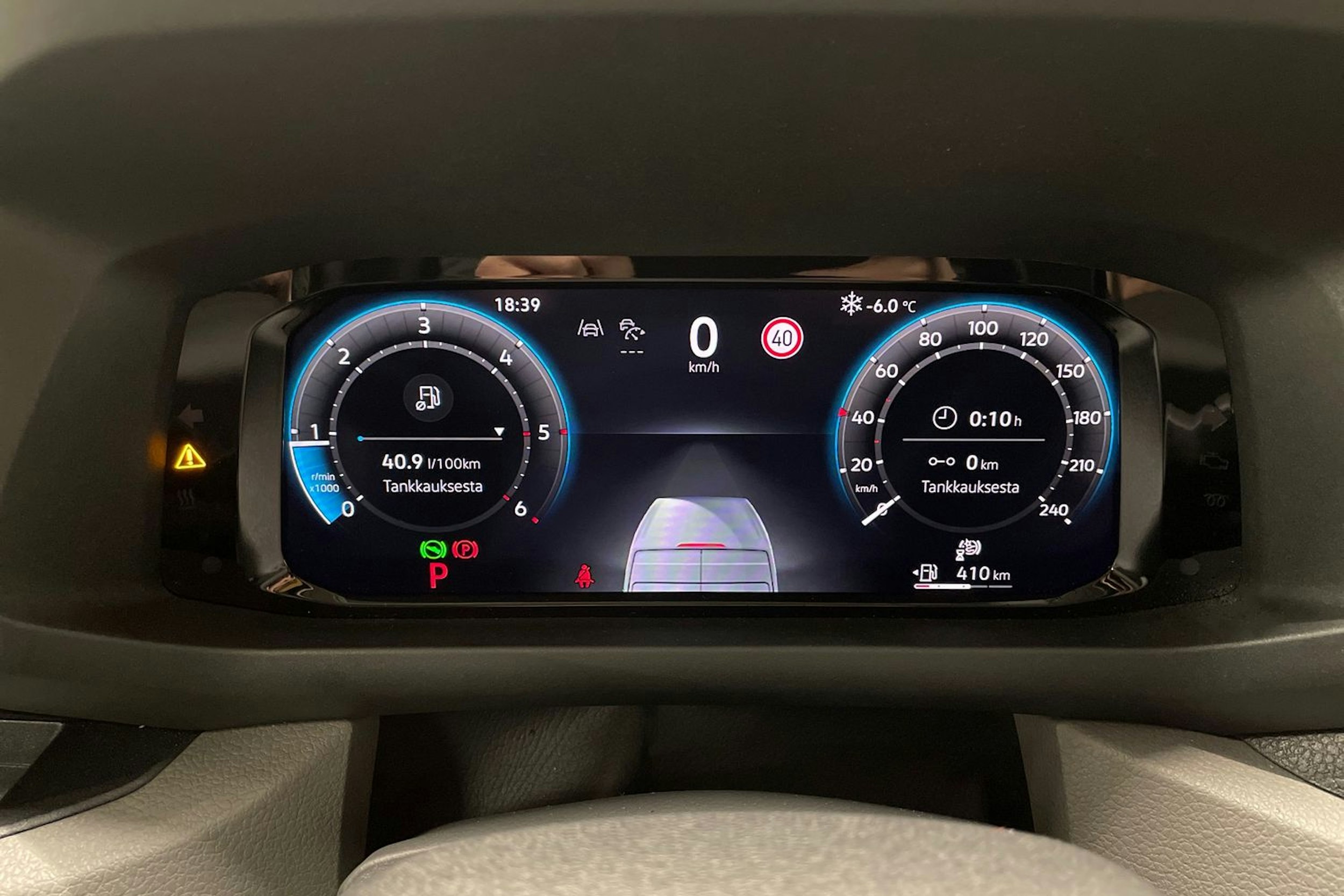 met. harmaa Volkswagen Grand California 2025 kuva 17.