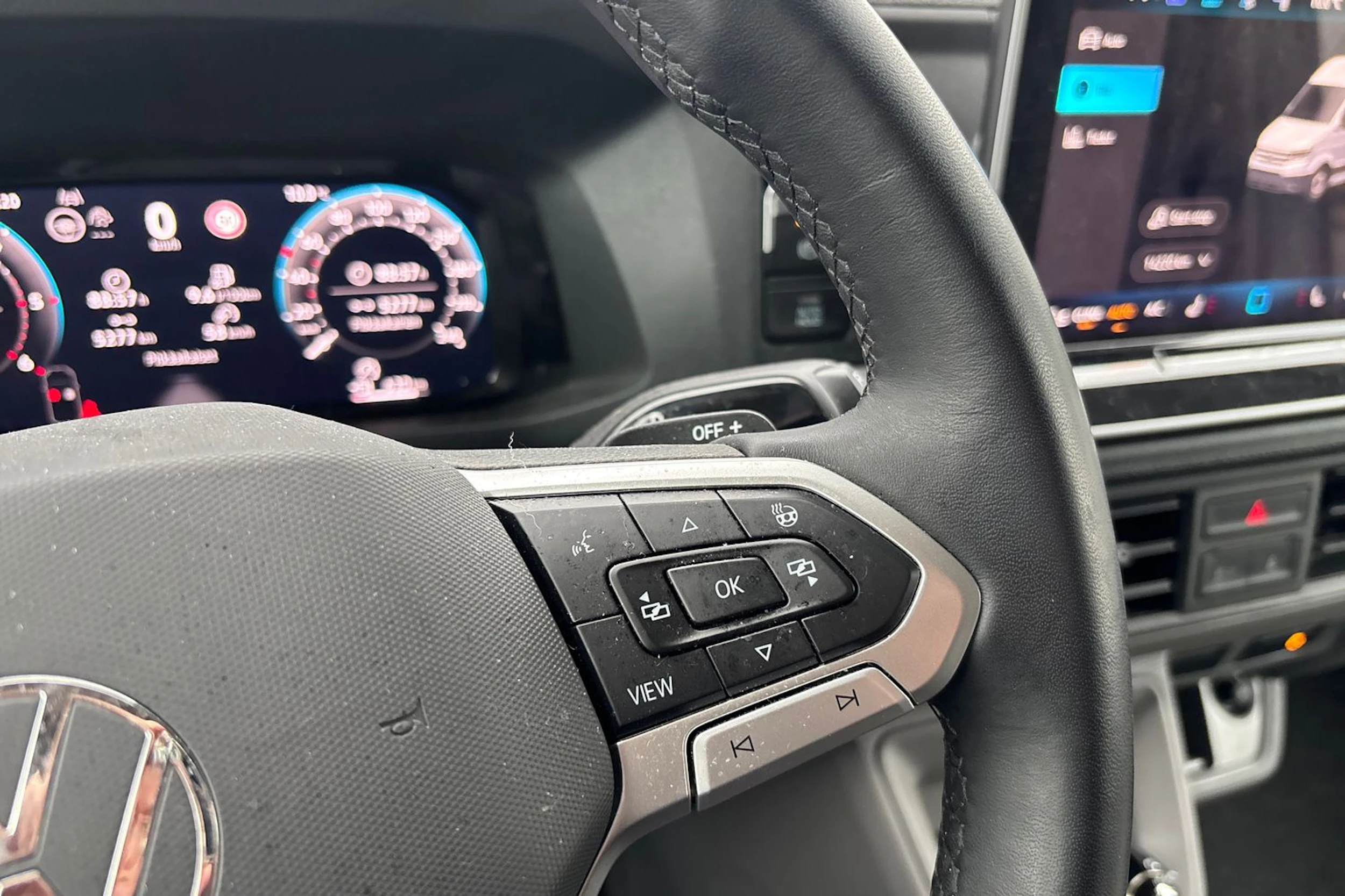 valkoinen Volkswagen Grand California 2026 kuva 8.