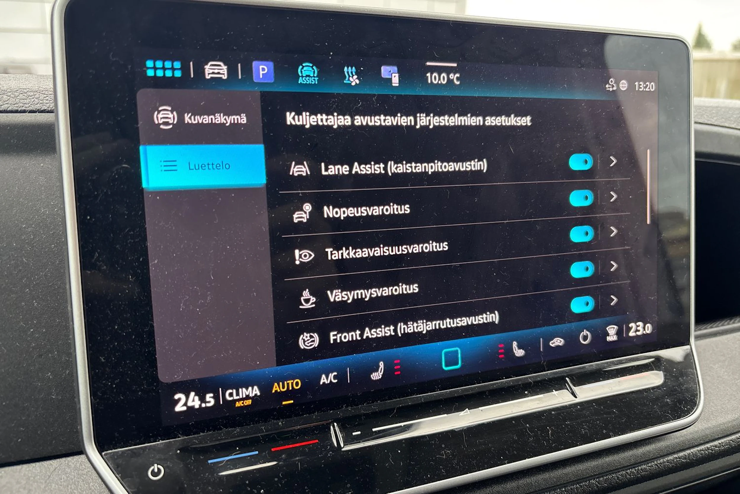 valkoinen Volkswagen Grand California 2026 kuva 9.