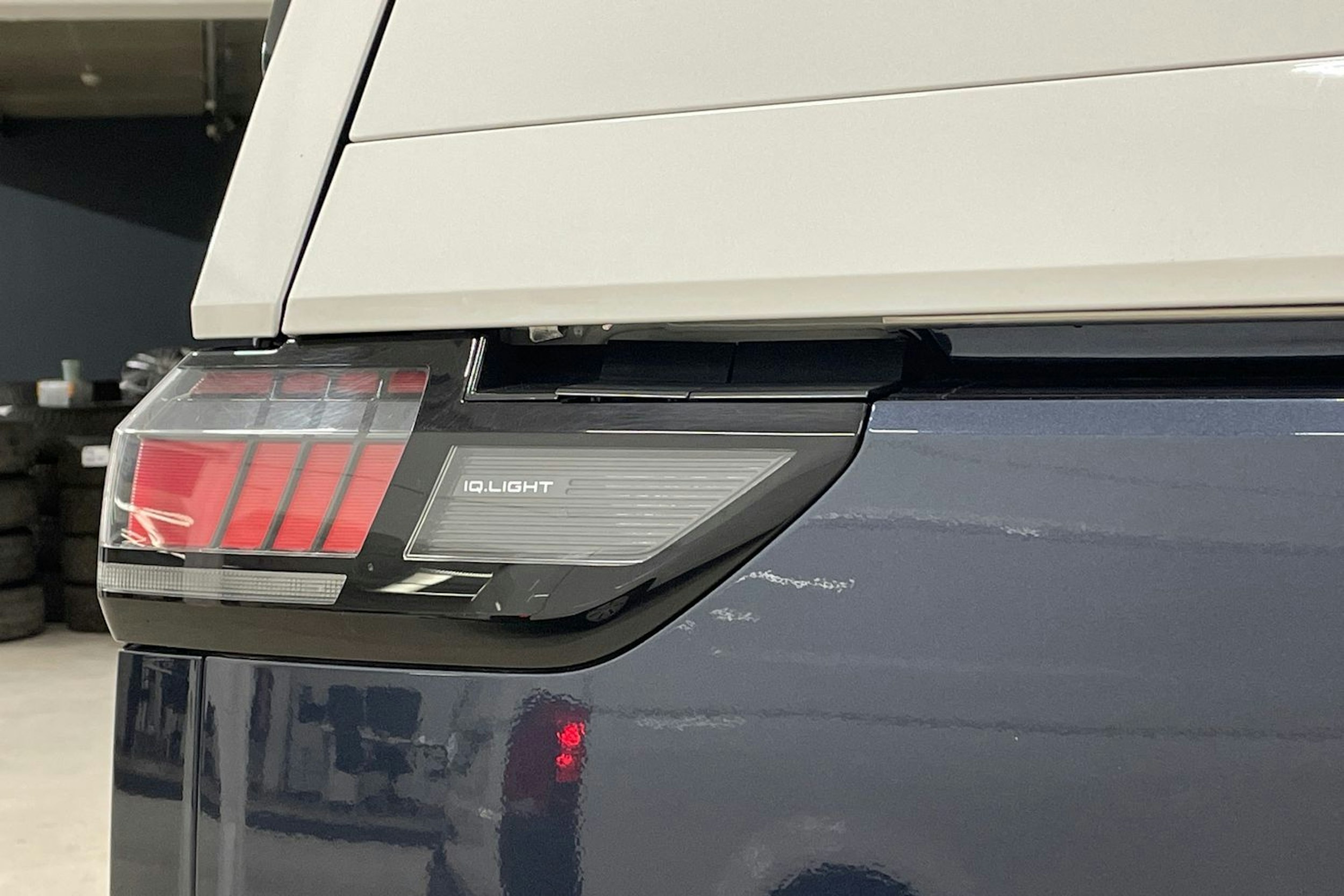 valkoinen Volkswagen ID. Buzz 2022 kuva 16.