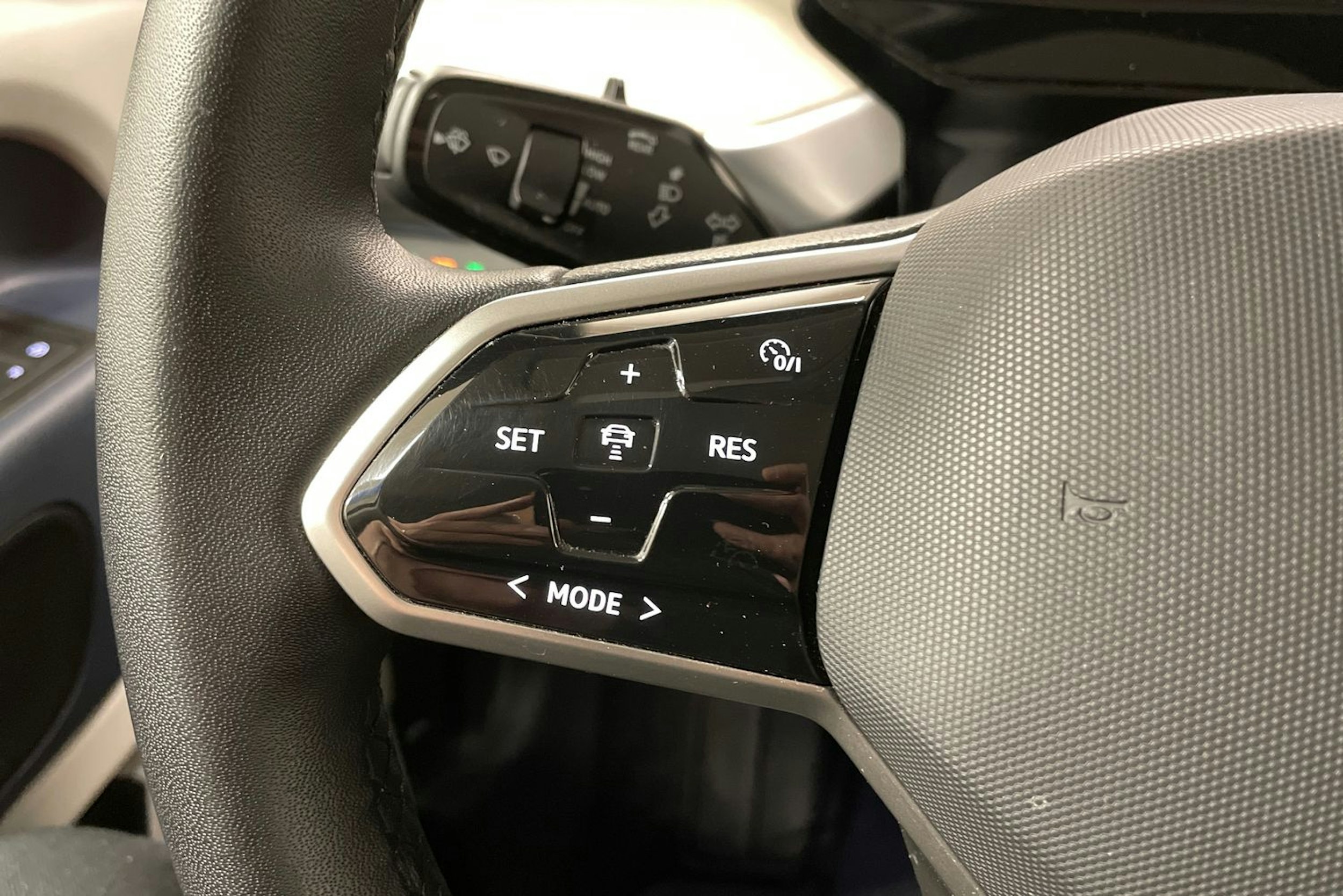 valkoinen Volkswagen ID. Buzz 2022 kuva 23.