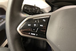 valkoinen Volkswagen ID. Buzz 2022 kuva 23.