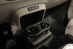valkoinen Volkswagen ID. Buzz 2022 kuva 25.