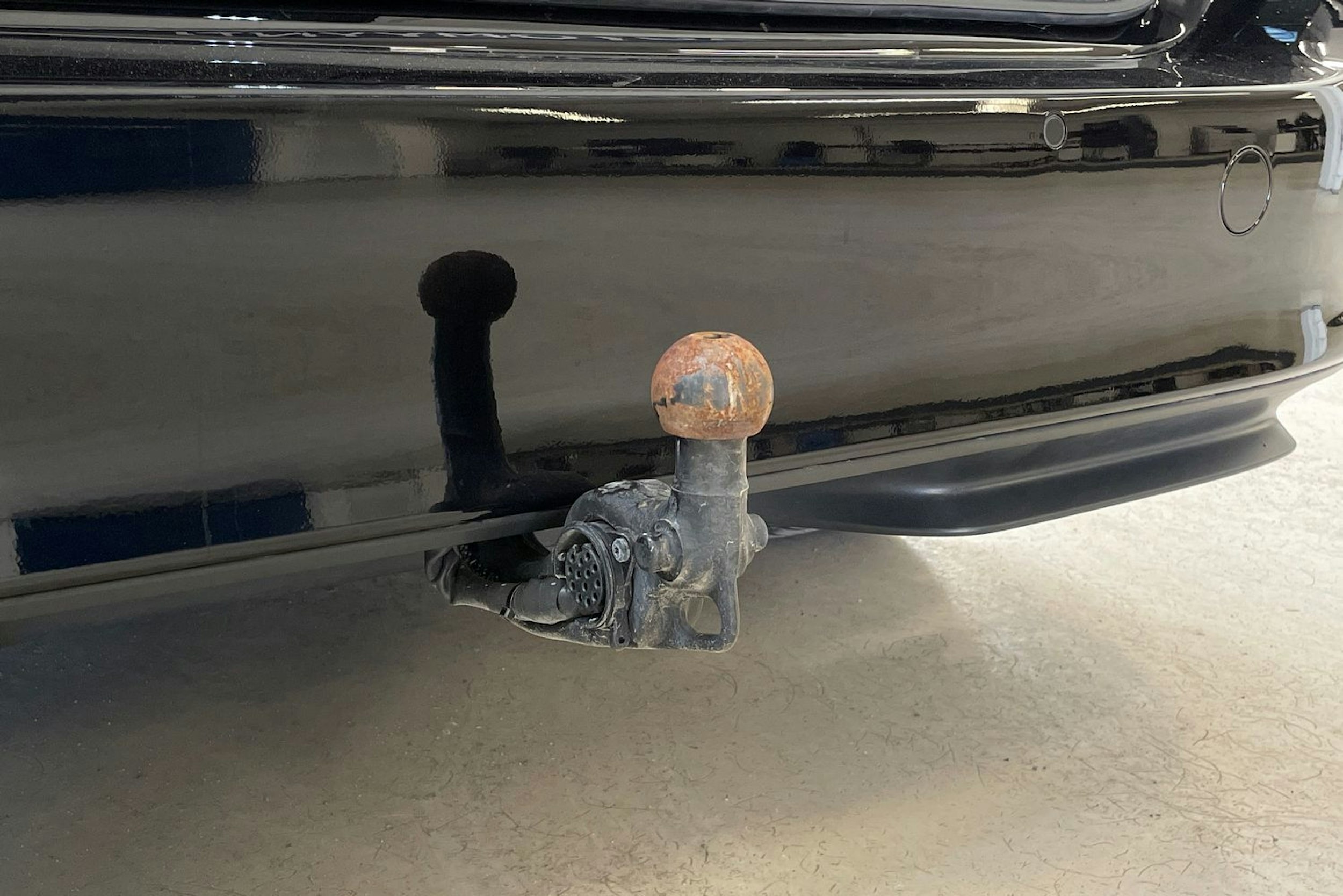 musta Volkswagen ID. Buzz 2023 kuva 17.