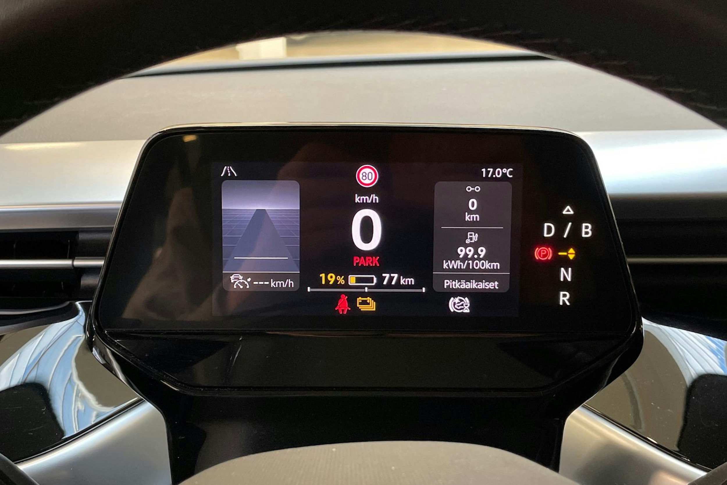 musta Volkswagen ID. Buzz 2023 kuva 21.