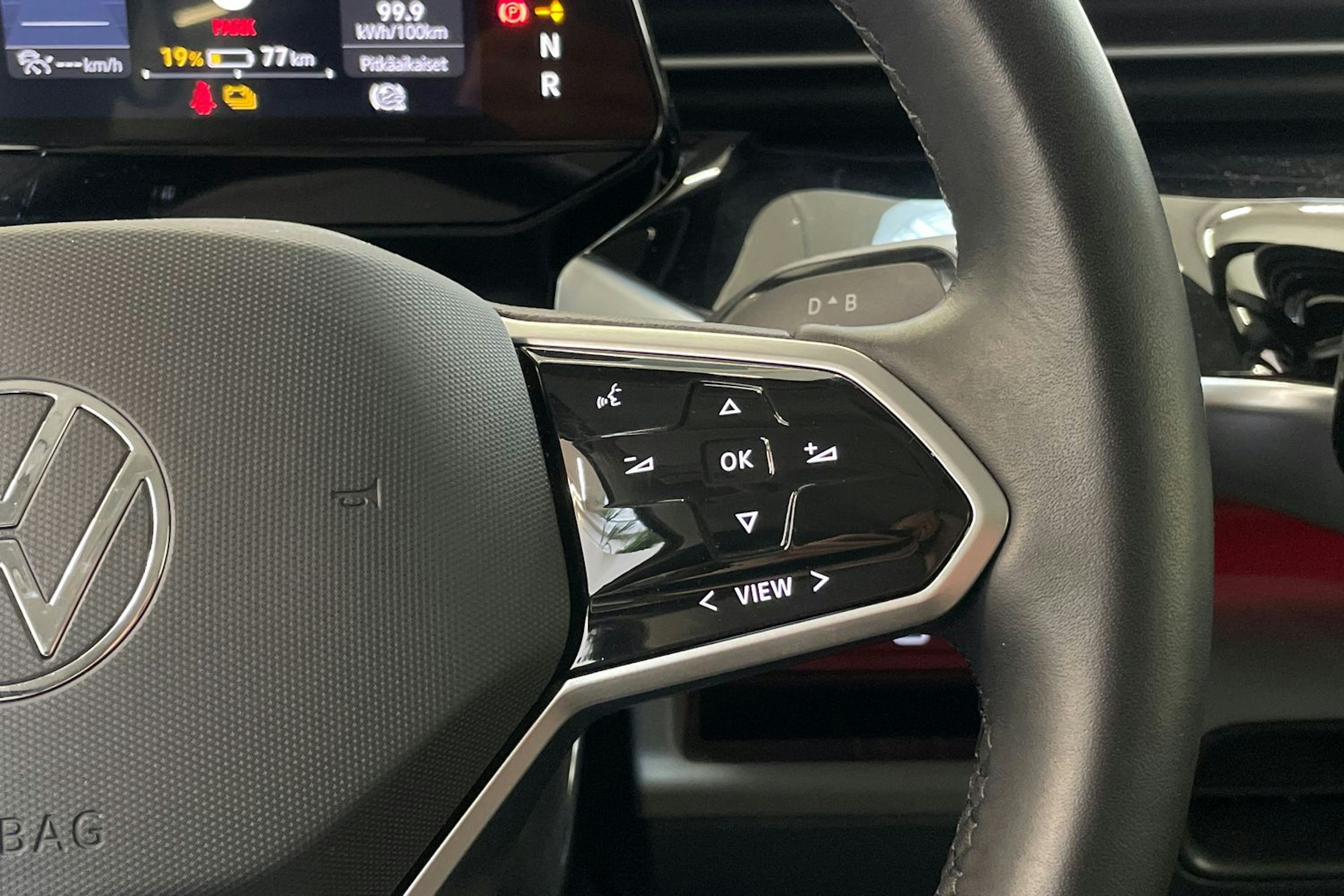 musta Volkswagen ID. Buzz 2023 kuva 23.