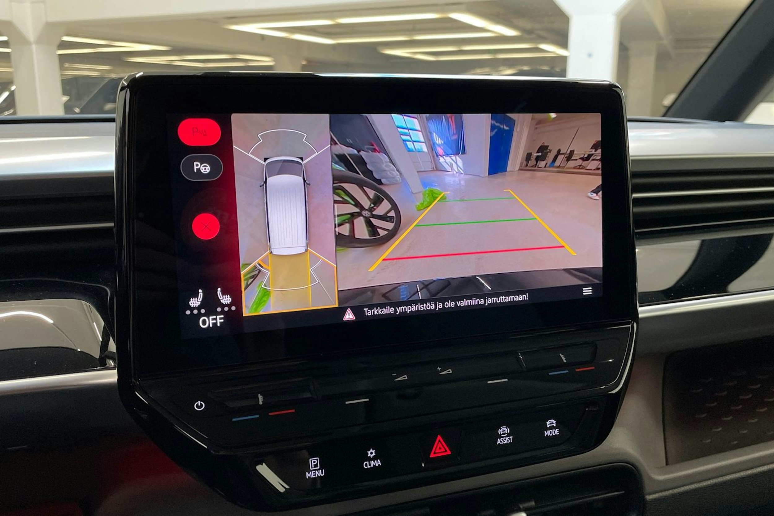 musta Volkswagen ID. Buzz 2023 kuva 25.