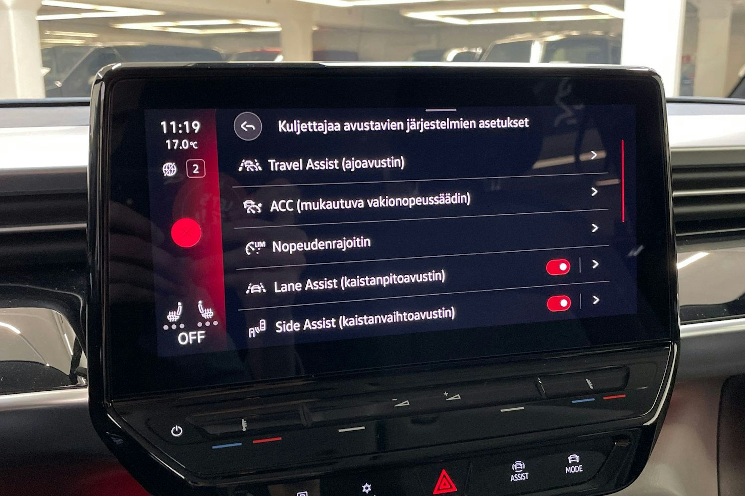 musta Volkswagen ID. Buzz 2023 kuva 27.