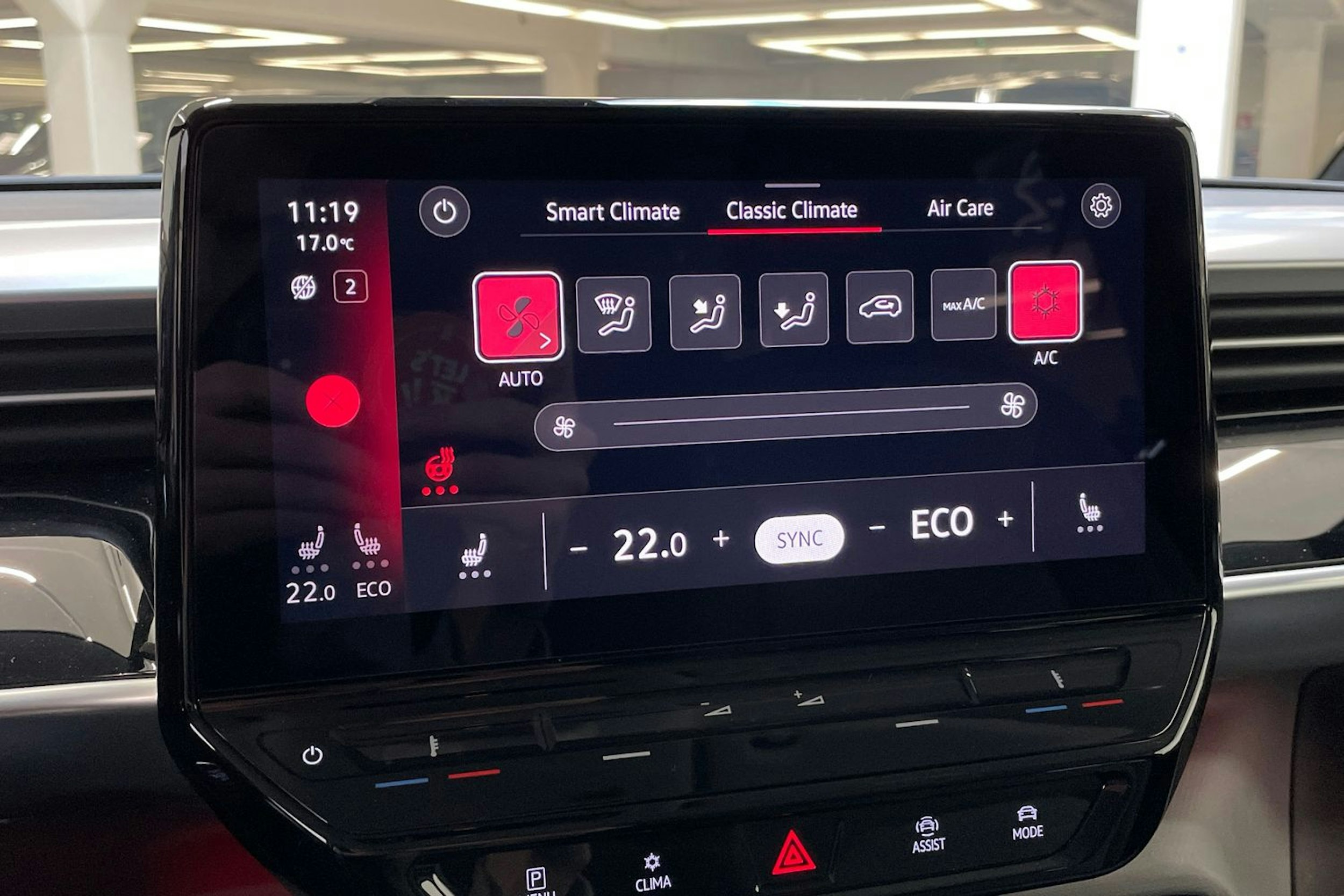 musta Volkswagen ID. Buzz 2023 kuva 29.