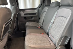 valkoinen Volkswagen ID. Buzz 2025 kuva 8.