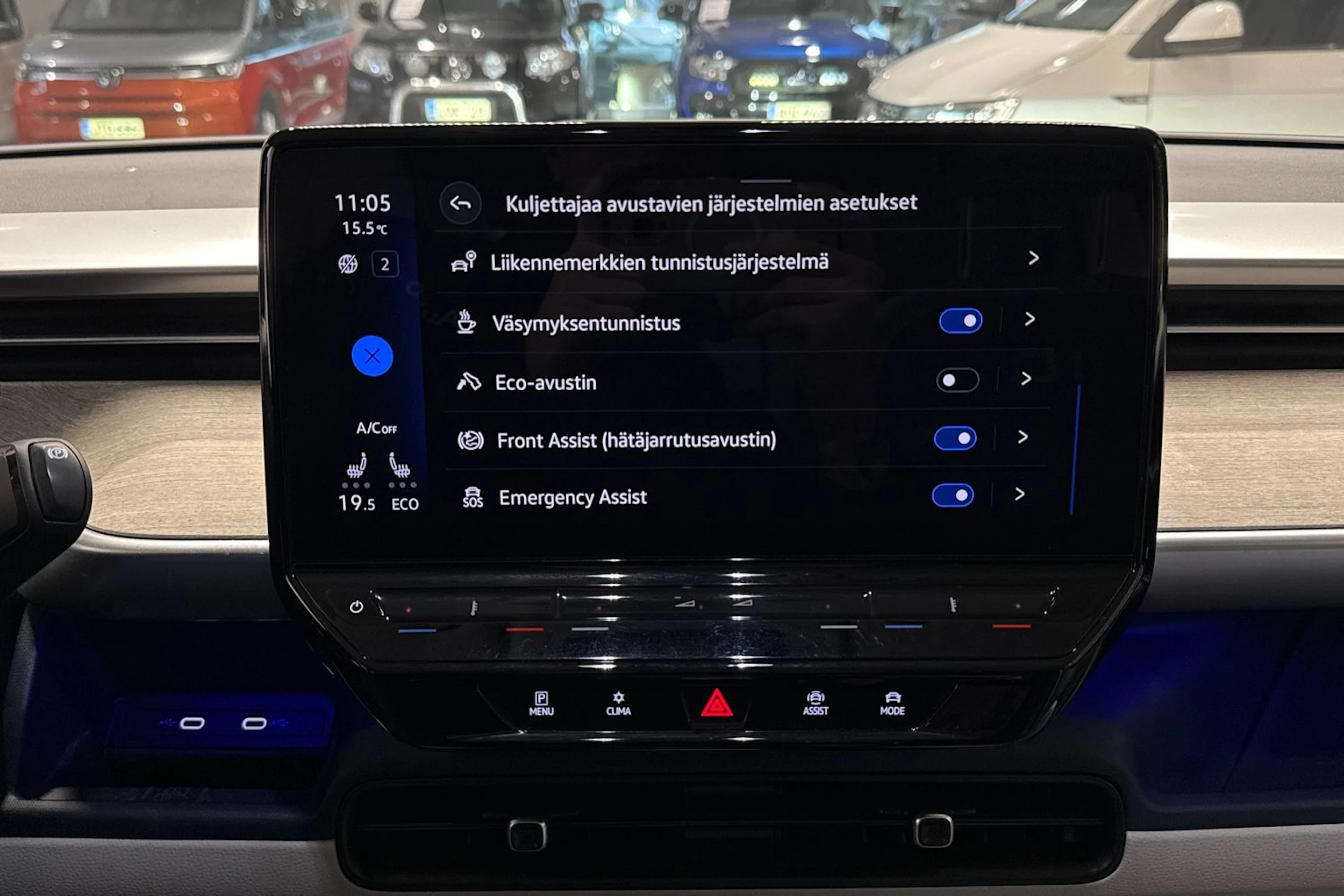 harmaa Volkswagen ID. Buzz 2023 kuva 26.
