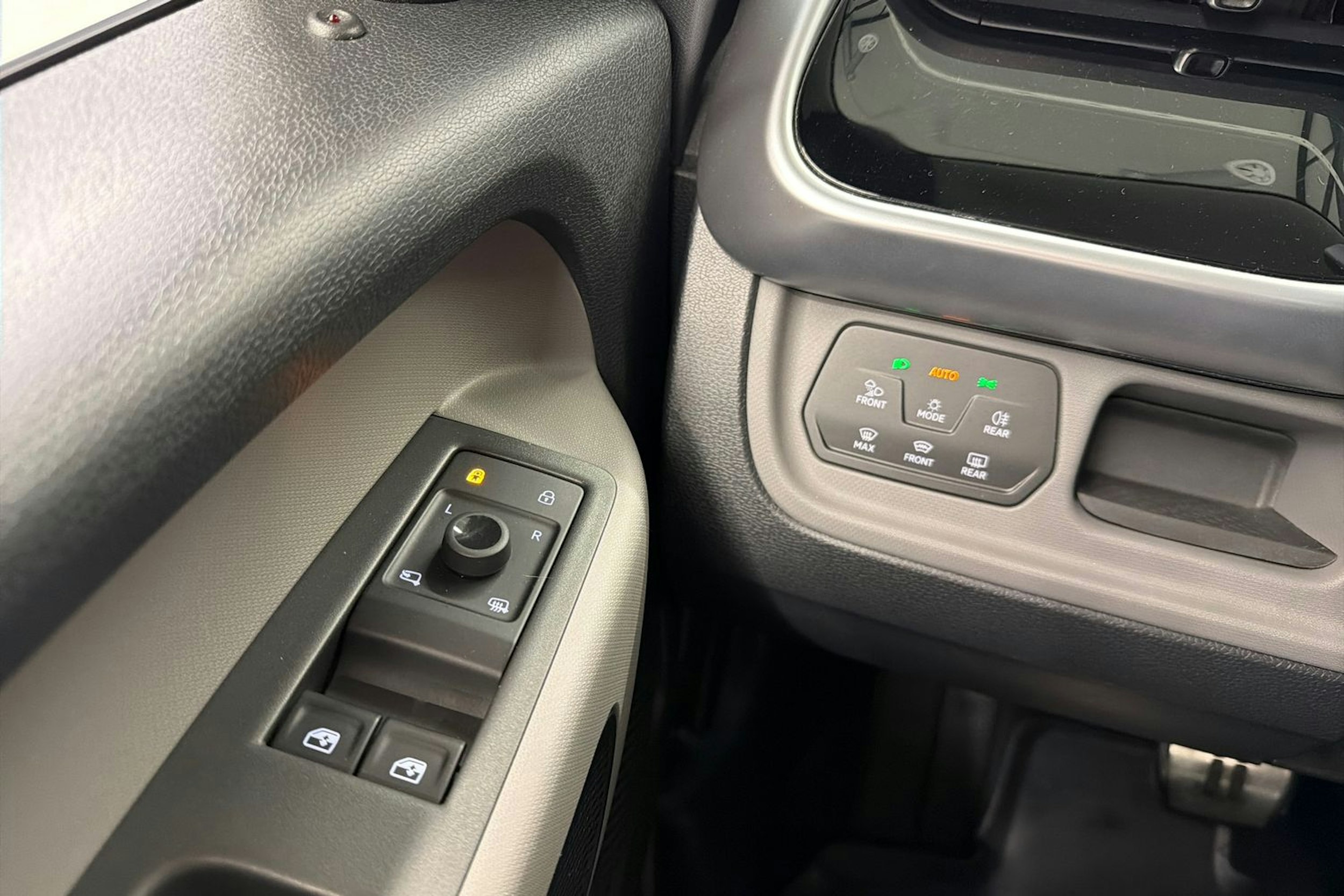 hopea Volkswagen ID. Buzz 2023 kuva 29.