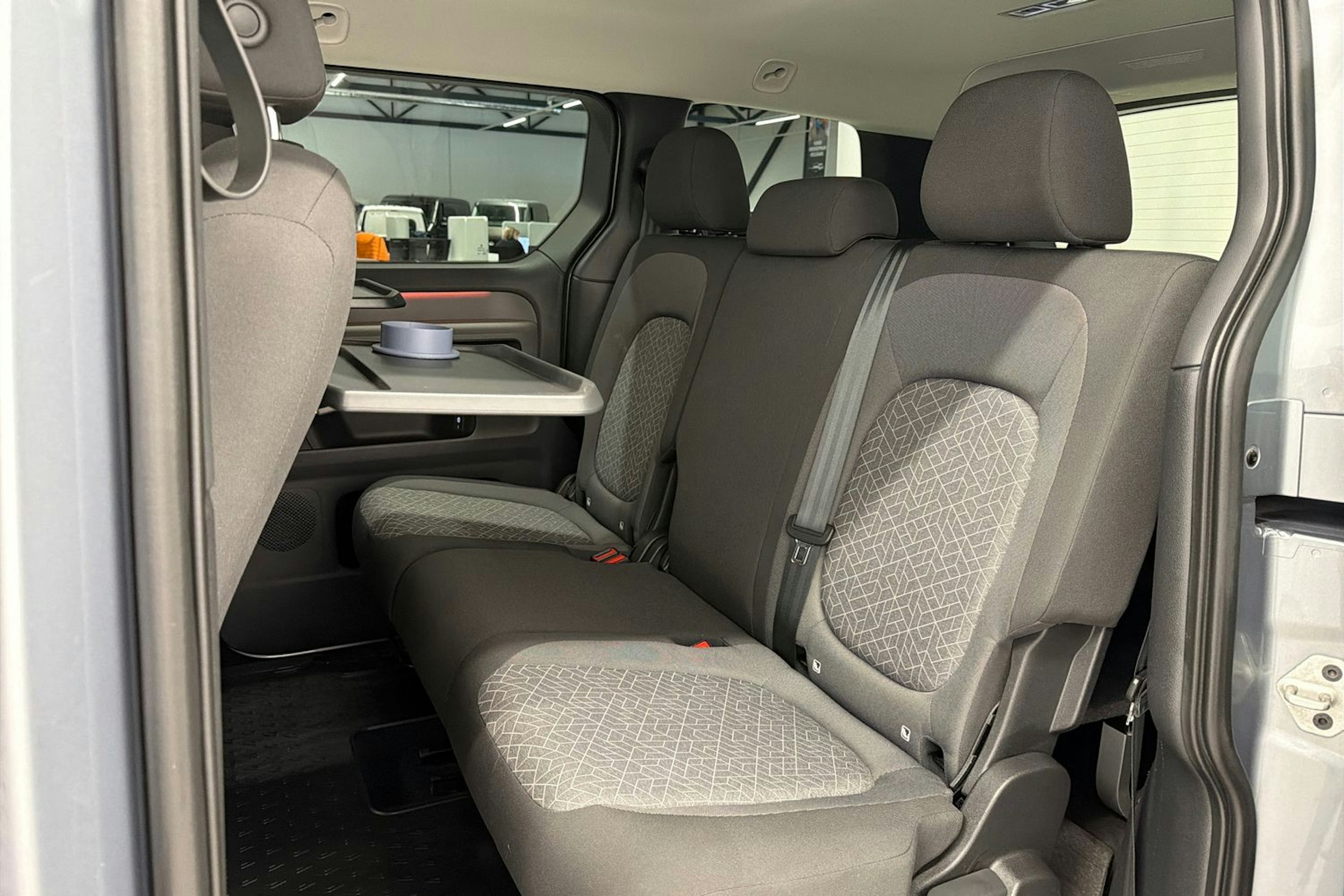 hopea Volkswagen ID. Buzz 2023 kuva 30.