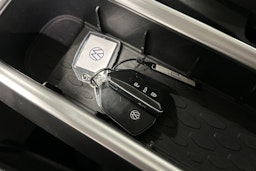 musta Volkswagen ID. Buzz 2023 kuva 27.