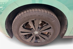 valkoinen Volkswagen ID. Buzz 2023 kuva 12.