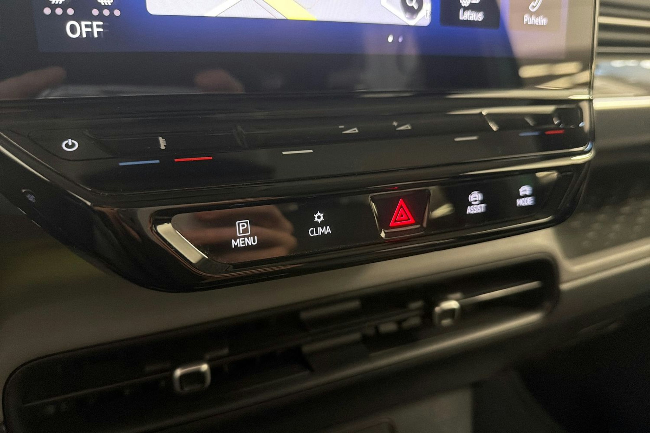 valkoinen Volkswagen ID. Buzz 2023 kuva 20.