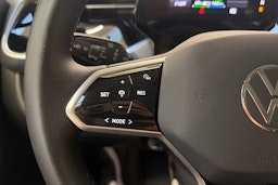 valkoinen Volkswagen ID. Buzz 2023 kuva 21.