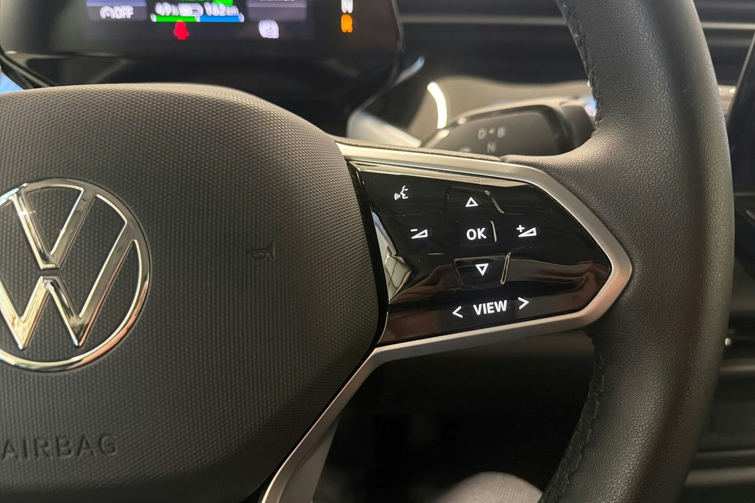 valkoinen Volkswagen ID. Buzz 2023 kuva 22.