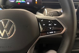 valkoinen Volkswagen ID. Buzz 2023 kuva 22.