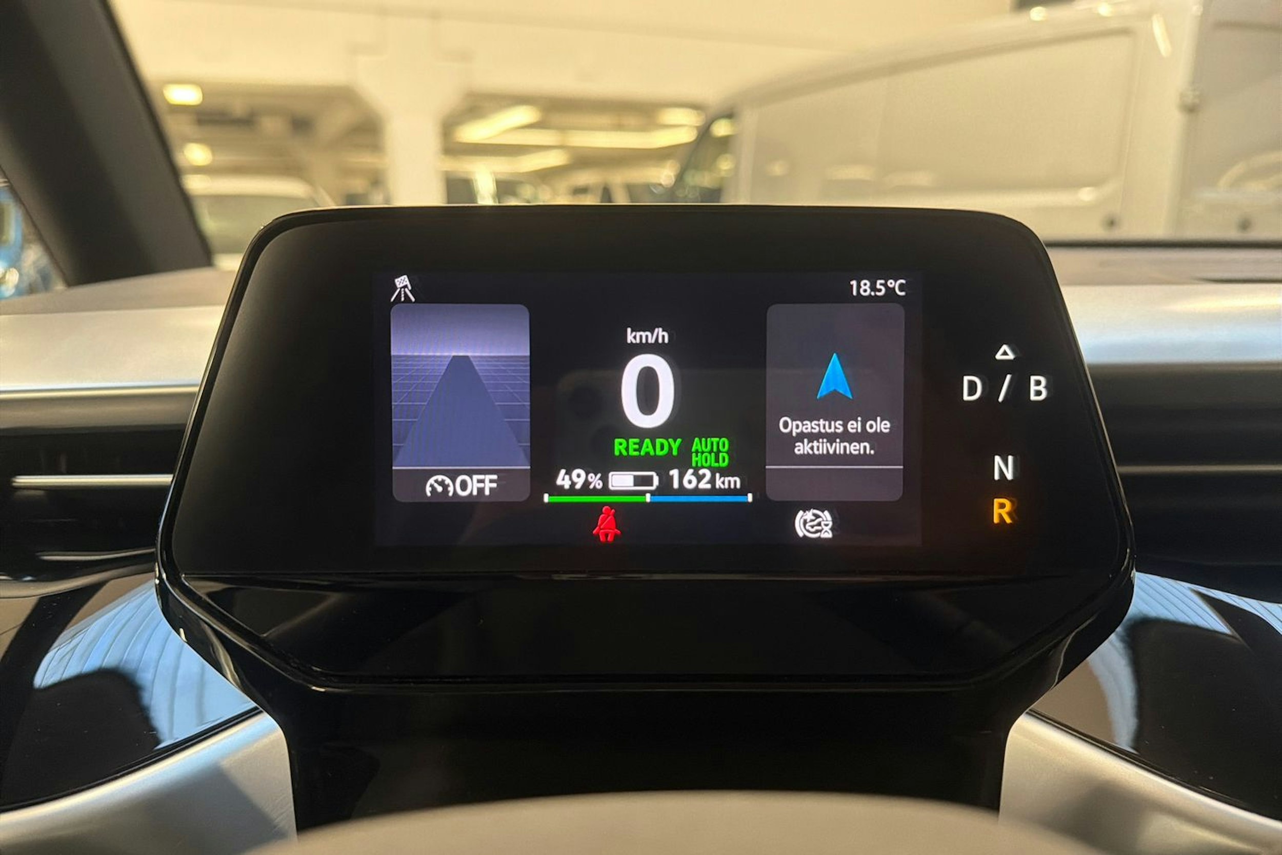 valkoinen Volkswagen ID. Buzz 2023 kuva 23.