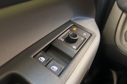 valkoinen Volkswagen ID. Buzz 2023 kuva 25.