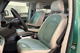 valkoinen Volkswagen ID. Buzz 2023 kuva 11.
