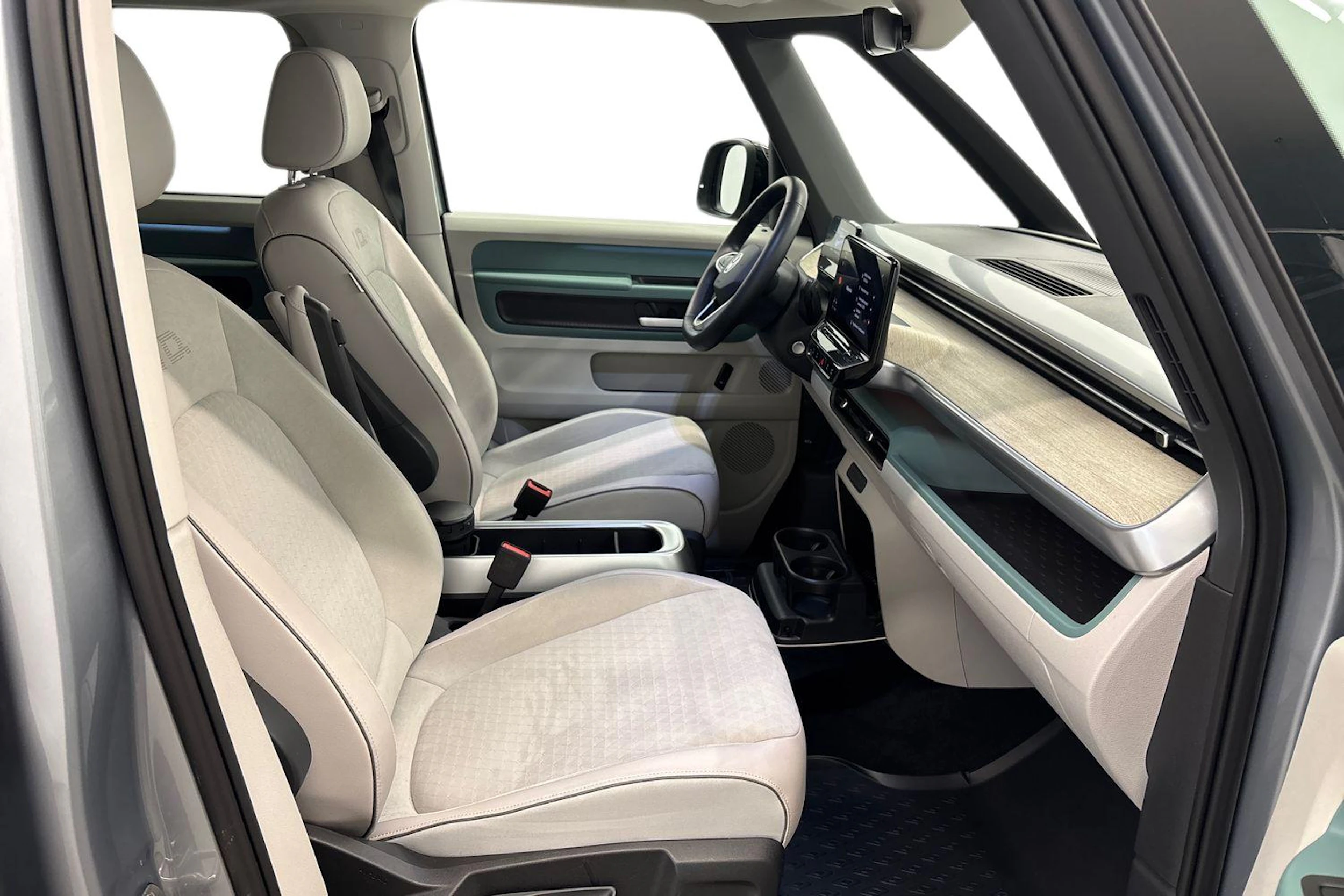 harmaa Volkswagen ID. Buzz 2023 kuva 11.