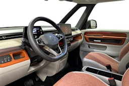 valkoinen Volkswagen ID. Buzz 2023 kuva 8.