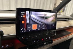 valkoinen Volkswagen ID. Buzz 2023 kuva 21.