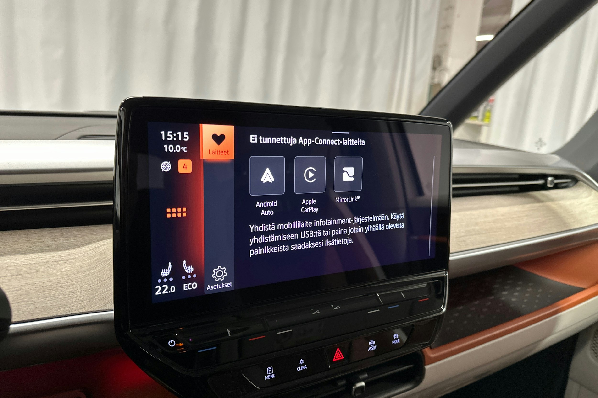 valkoinen Volkswagen ID. Buzz 2023 kuva 25.