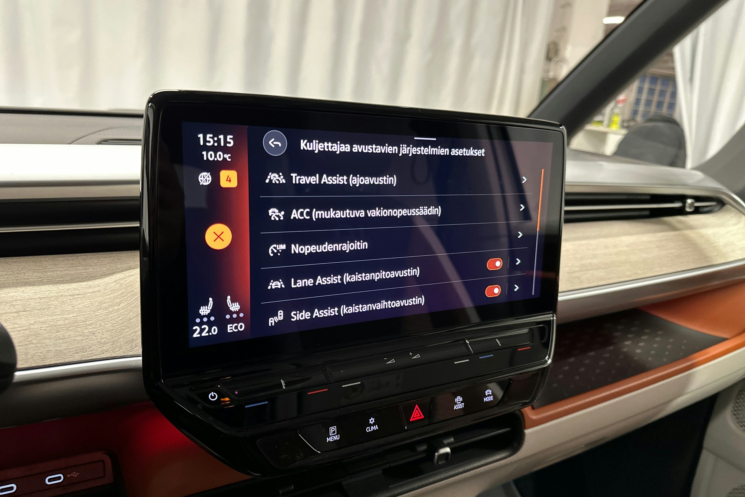 valkoinen Volkswagen ID. Buzz 2023 kuva 27.