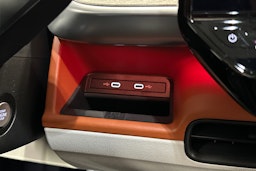 valkoinen Volkswagen ID. Buzz 2023 kuva 30.