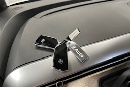 valkoinen Volkswagen ID. Buzz 2023 kuva 38.