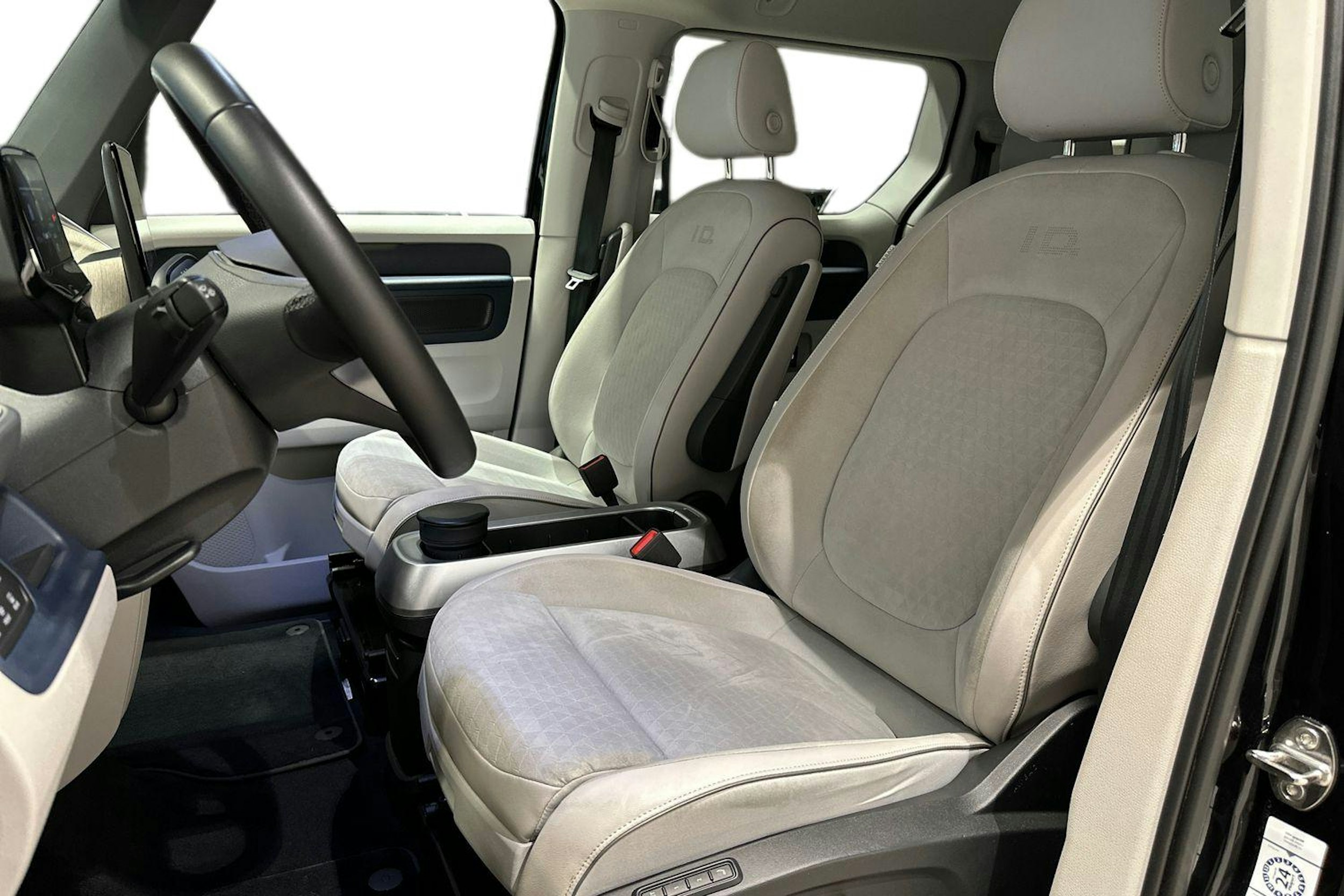 musta Volkswagen ID. Buzz 2023 kuva 11.