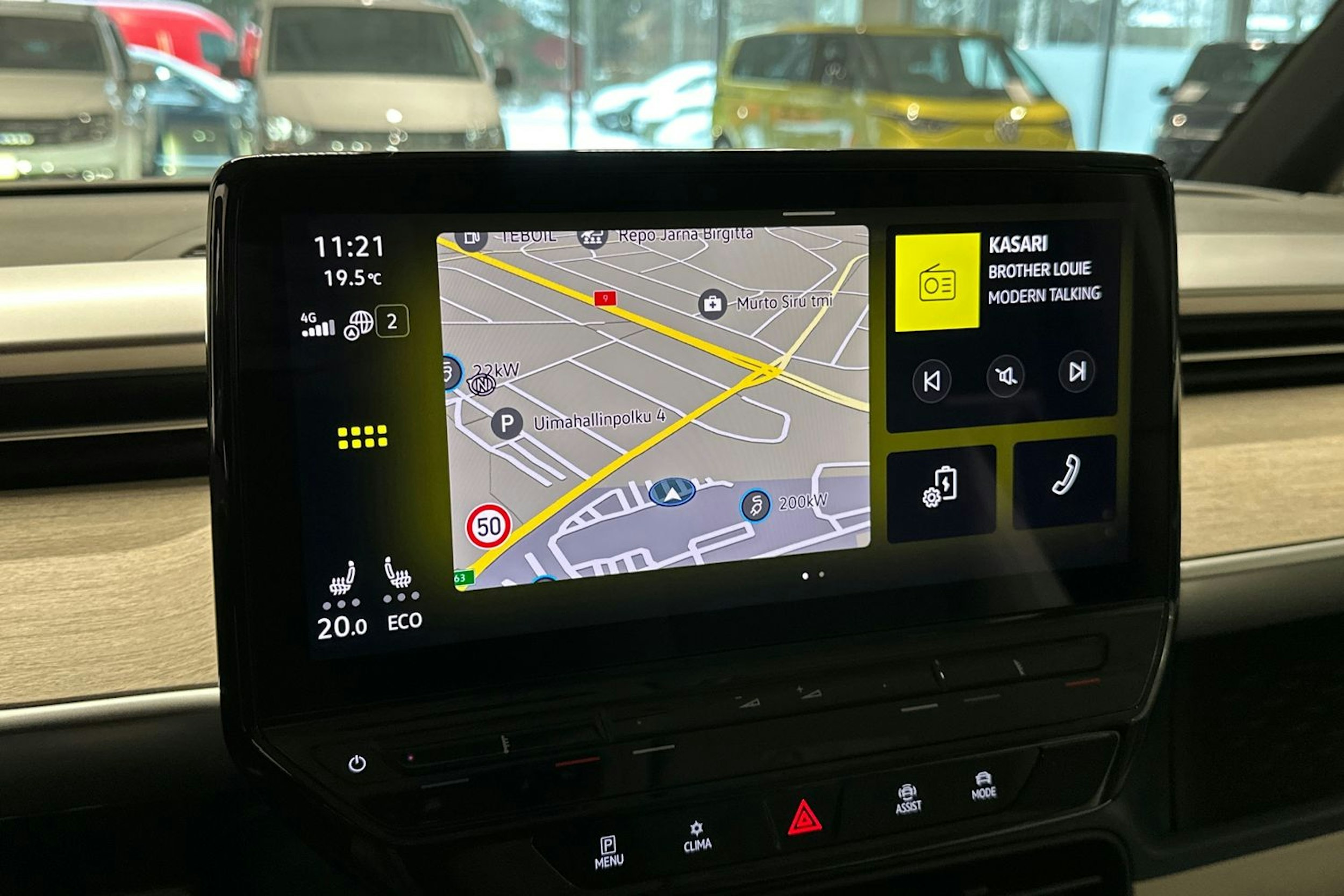 musta Volkswagen ID. Buzz 2023 kuva 24.