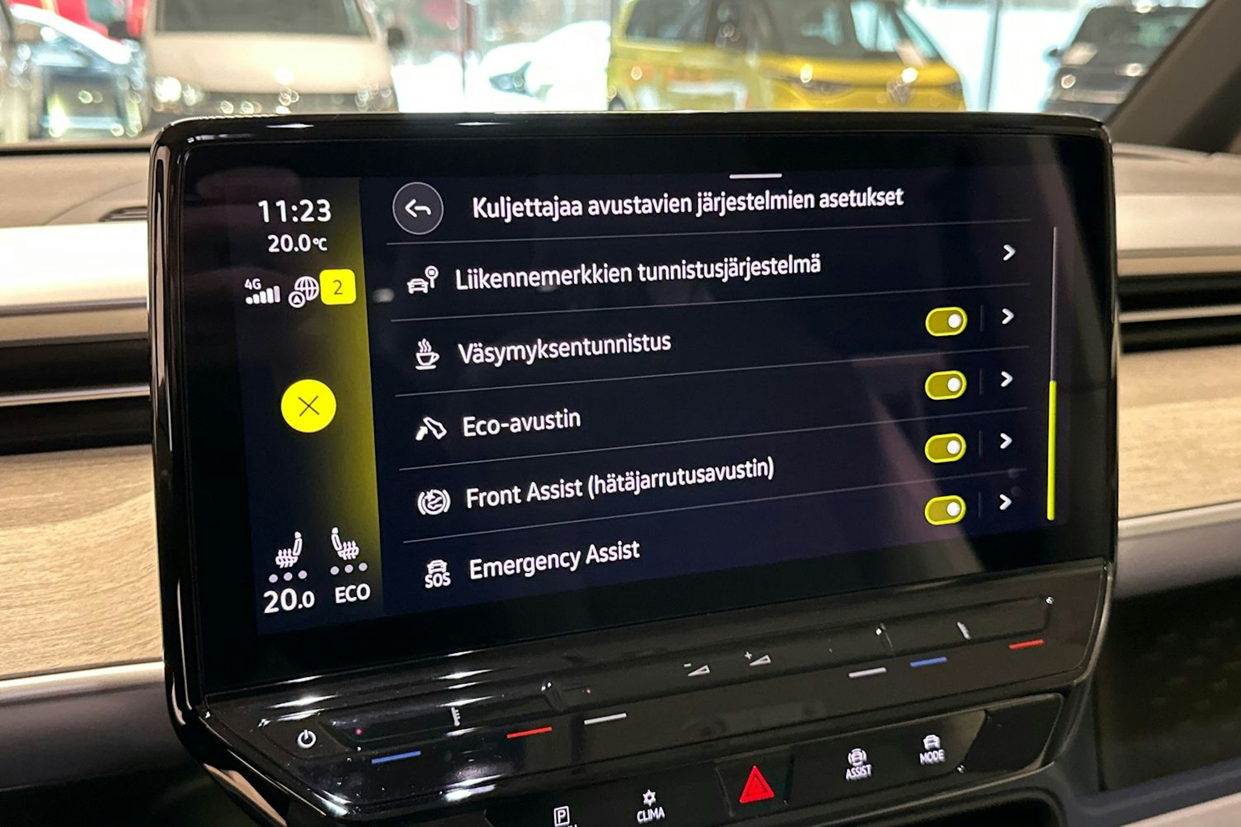 musta Volkswagen ID. Buzz 2023 kuva 30.