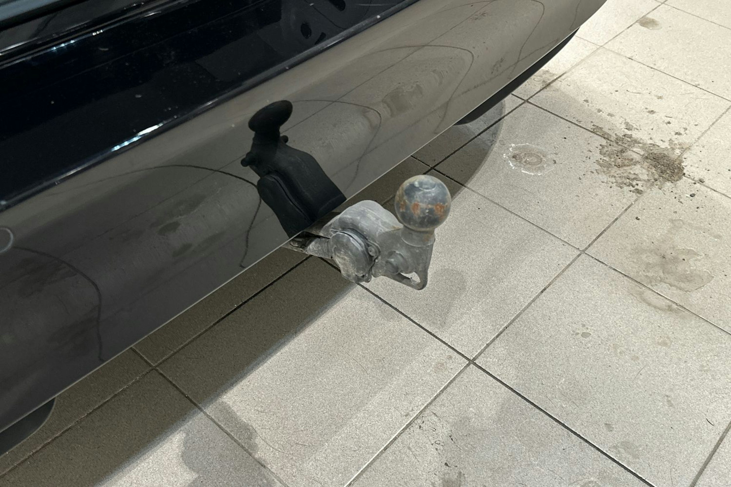 musta Volkswagen ID. Buzz 2023 kuva 36.