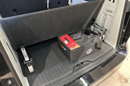 musta Volkswagen ID. Buzz 2023 kuva 39.