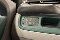 vihreä Volkswagen ID. Buzz 2023 kuva 16.