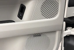 Valkoinen Volkswagen ID. Buzz 2023 kuva 25.