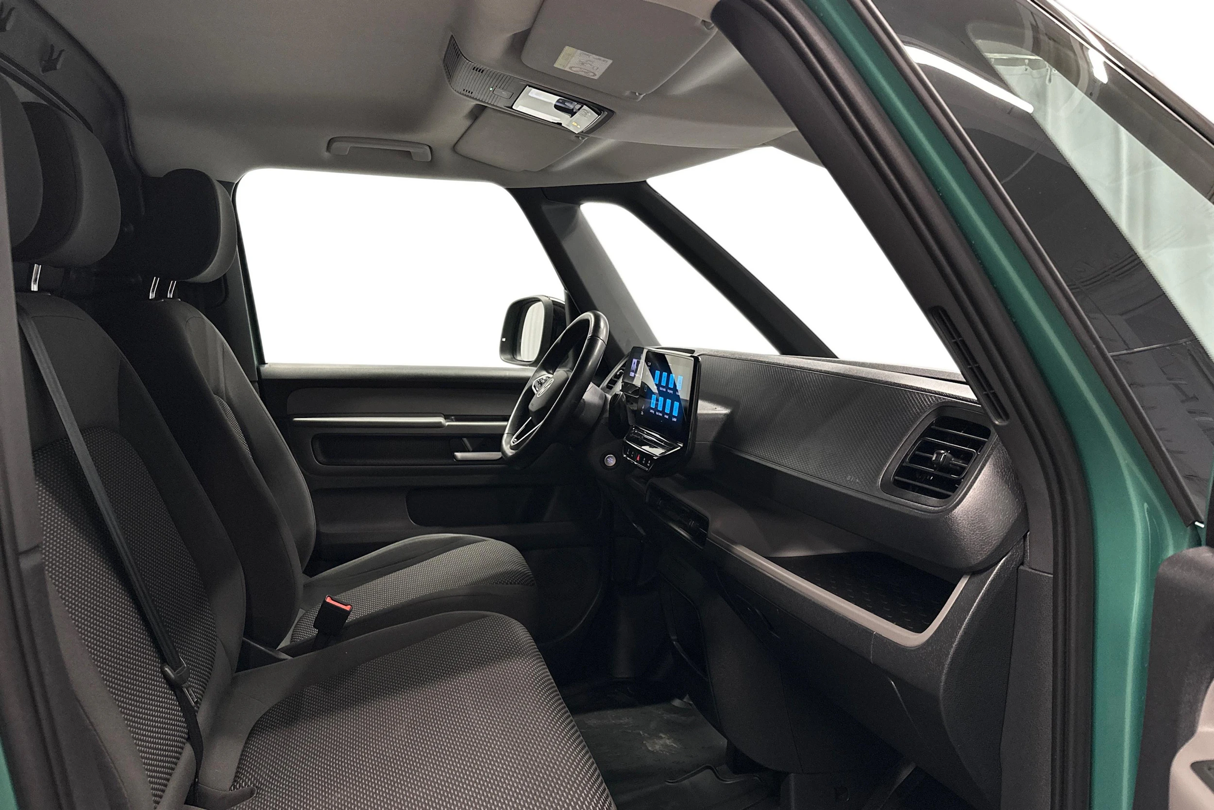 met. vihreä Volkswagen ID. Buzz Cargo 2024 kuva 7.