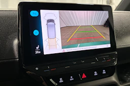 met. vihreä Volkswagen ID. Buzz Cargo 2024 kuva 17.